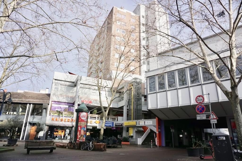Neu Modernes Apartment In Top Lage, Free Parking Max 1,65M Hoehe Und 1,8M Breite Karlsruhe Exterior foto